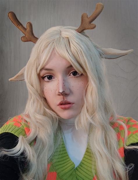 Noelle cosplay selfie : r/Deltarune