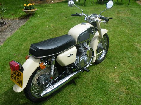 Restored Honda CD175 - 1974 Photographs at Classic Bikes Restored |Bikes Restored