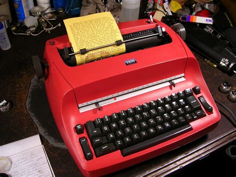 IBM Selectric typewriter (red; 1961) | Typewriter, Office inspiration, Cool tech