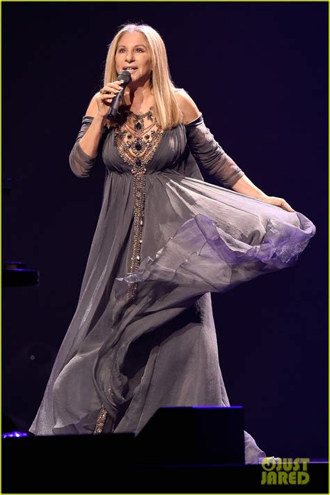 Photo: barbra streisand tour brooklyn 03 | Photo 3735159 | Just Jared