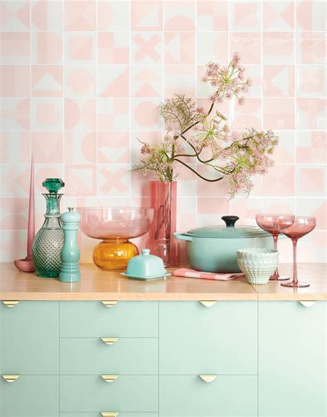 20 pastel-colored kitchen elements | Style at Home