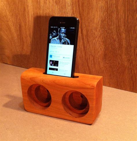 Wooden iPhone Speakers by Bloodwood on Etsy, $35.00 Wood Speaker, Speakers Gift, Speaker Box ...