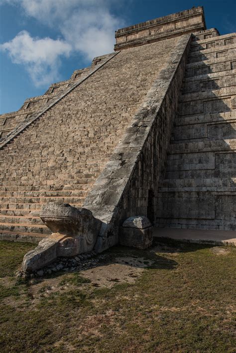 Temple of Kukulkán, Chichén Itzá, Mexico - Travel Past 50