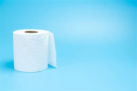 Premium Photo | Single toilet paper roll