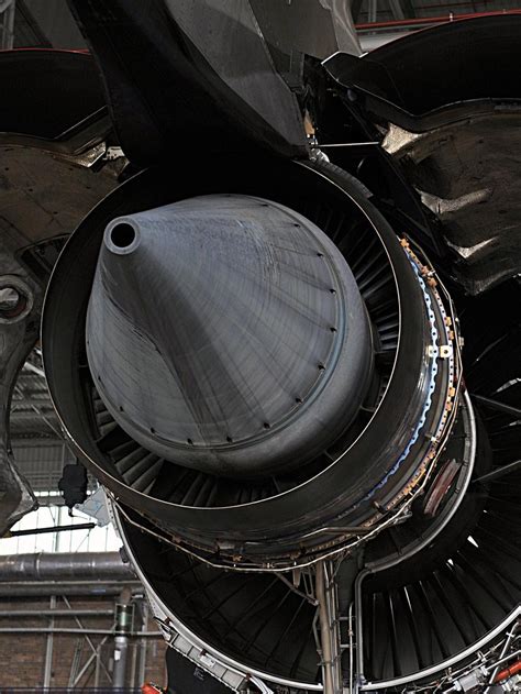 Airbus A380: An Engine closeup!