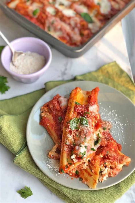 Baked Manicotti Recipe | Foodal