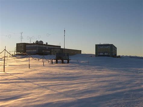 Mirny Station - Wikipedia | Mirny, Places, Architecture