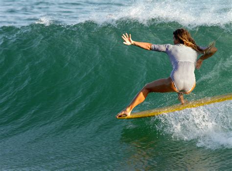 Leah Dawson Might Save Women’s Surfing » Blog Archive » Longboard Girls ...