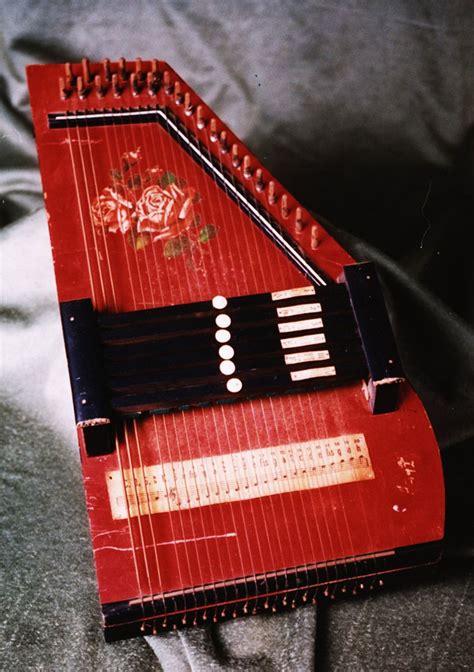 Vintage Autoharp with Beautiful Rose Design