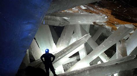 Cave of Crystals "Giant Crystal Cave" | Geology Page