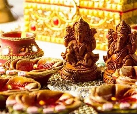 Dhanteras 2019: Puja Vidhi, Shubh Muhurat, Samagri and Mantra