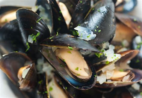 Thai Blue Mussels - PEI Mussels - Mussel Recipes