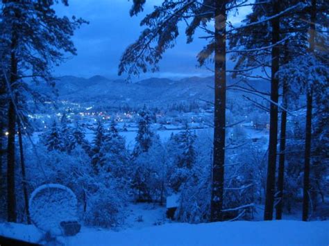 Grants Pass, OR: A Day of Snow Fall in Grants Pass, Oregon | Winter pictures, Grants pass ...