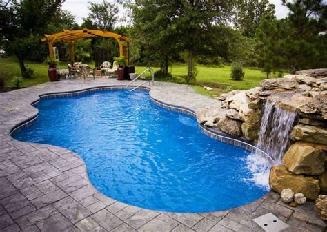 Salt Water Pool Benefits and Drawbacks - 1001 Gardens