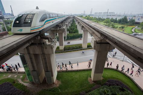 The Best Photos of the Shanghai Maglev