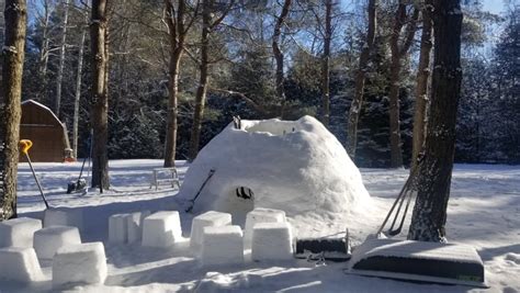 Snow fort building techniques from an expert - Cottage Life