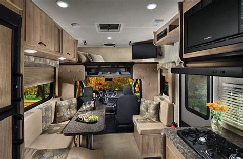 Top 5 Best Class C Motorhomes With Bunk Beds - RVingPlanet Blog