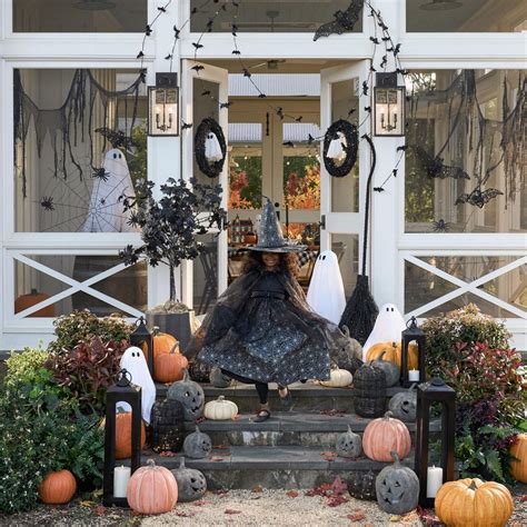 35 Best Indoor and Outdoor Halloween Decorations From Pottery Barn 2023 ...