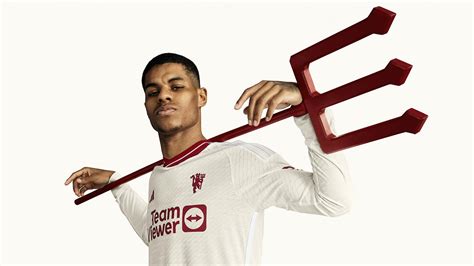 Manchester United Reveal 2023/24 Third Kit – Inspired By The Iconic Red ...