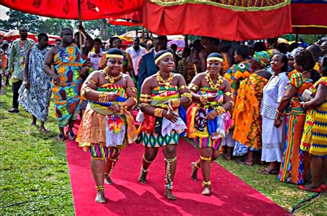 'Adowa' Dance - An Inviting Dance In Ghana, Africa