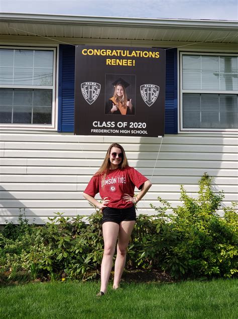 2023 Graduation Yard Signs | Rocket