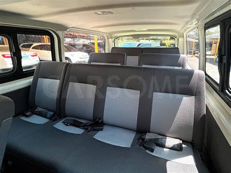 Buy used 2022 Toyota Hiace Commuter Deluxe 2.8 – Carsome.ph