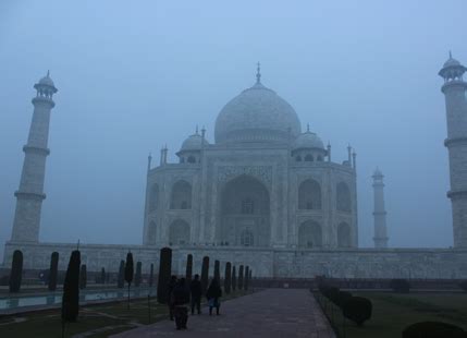 Weather During Obama's Visit To Agra: US President To Visit Taj Mahal | Skymet Weather Services