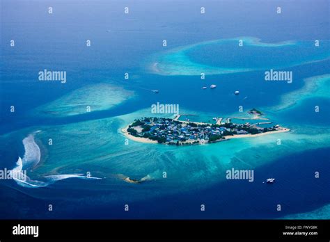 Aerial view of atolls in the ocean, Maldives Stock Photo - Alamy