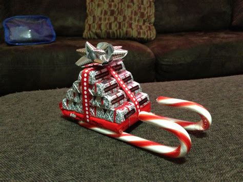 The Best Christmas Sleigh Made Out Of Candy – Best Diet and Healthy ...