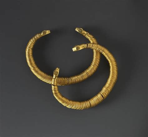 All That Glitters: Gold Jewelry in Ancient Egypt | DailyArt Magazine