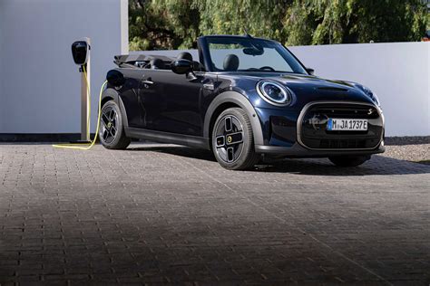 Mini Reveals all-electric MINI Cooper SE Convertible | MINI Electric Forum