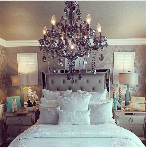 10 Glamorous Bedroom Ideas - Glam Bedroom Decor - Decoholic