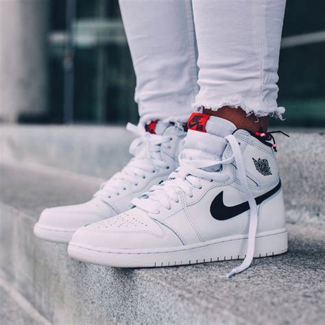 NIKE Air Jordan 1 Retro High OG White × Black × Touch of Red | SOLETOPIA