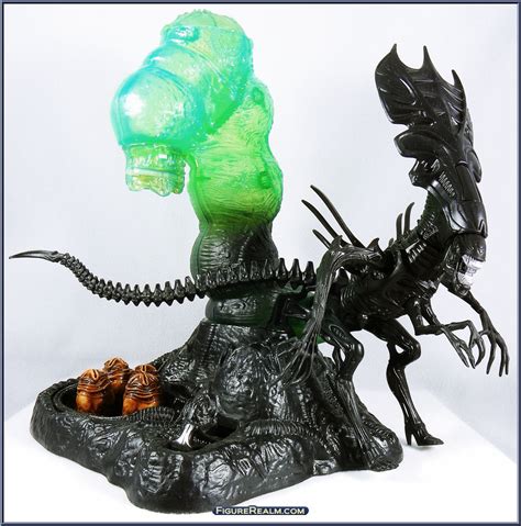 Queen Hive Playset - Aliens - Accessories - Kenner Action Figure