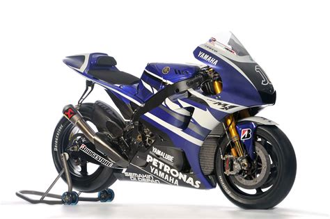 2011 Yamaha YZR-M1 Technical Specifications - Asphalt & Rubber