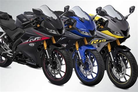 R15V3 Racing Blue Images : Meet Modified Yamaha R15 V3 with Cool Graphics & Projector ...