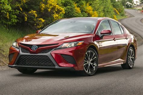 2018 Toyota Camry Hybrid Price in Pakistan Specs Reviews Fuel ...