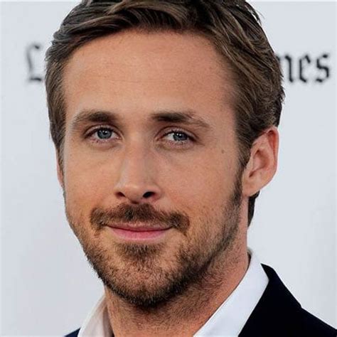 15 Best Ryan Gosling Beard Styles (2022 Guide)