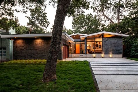 Dallas Mid-Century Modern - TW House by M Gooden Design