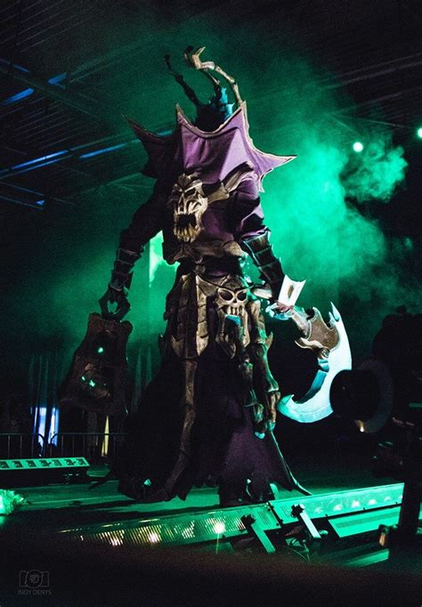 Thresh Cosplay | Mistvein Cosplay | Chain Warden | League of Legends ...