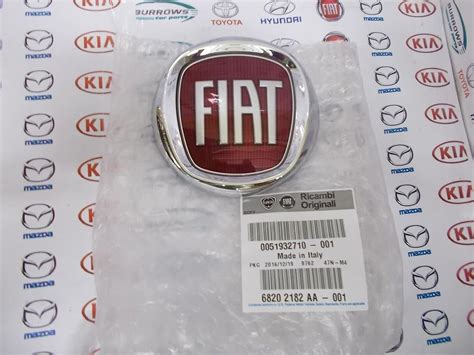 Genuine Fiat 500 Front Bumper Badge / Emblem - 51932710: Amazon.co.uk: Car & Motorbike