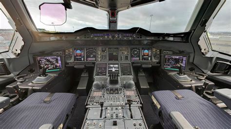 Airbus A380-800 Cockpit Layout Aircraft Wallpaper 3990 - AERONEF.NET