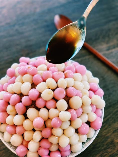 Tangyuan - Glutinous Rice Balls (3 Ingredients!) - Tiffy Cooks