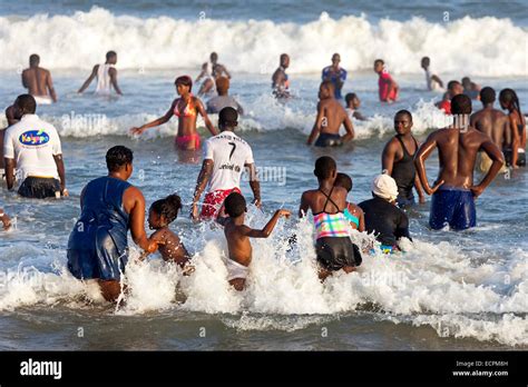 Labadi beach, Accra, Ghana, Africa Stock Photo - Alamy