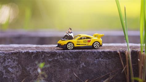 How To Make Miniature Photo Effect Using Simple Toy Car (Photoshop ...