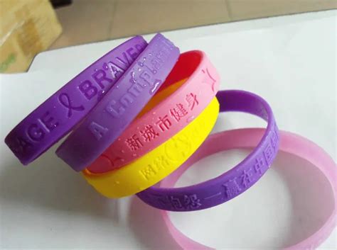 100pcs/lot custom rubber bracelet silicone EG WBE001 embossed text hand bands personalized logo ...