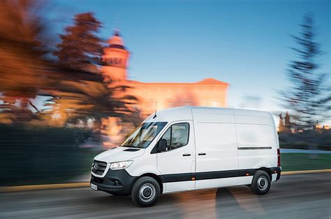 Mercedes-Benz Sprinter-based RV Reviewed by AutoBlog - autoevolution