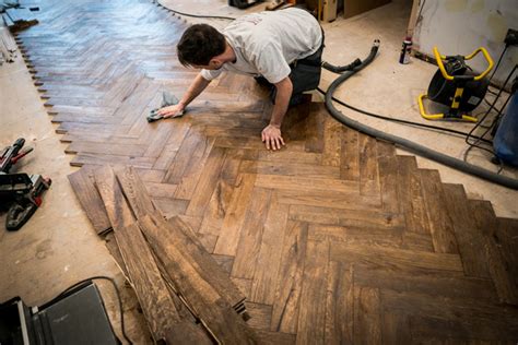 Choosing the right flooring fitter