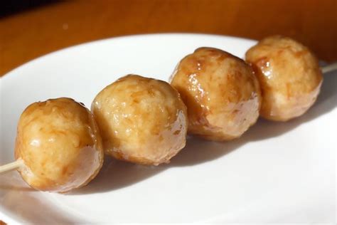 Art of Dessert: Karioka (Deep-fried Coconut Rice Balls with Brown Sugar Glaze)