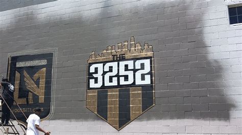 LAFC makes supporters’ section announcements at Black and Gold Rally - Angels on Parade